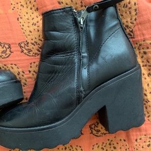 Steve Madden chunky booties size 6